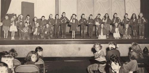 oakhurst first grade in 1952 